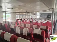 Tàu du lịch để bán