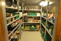 Tàu container để bán
