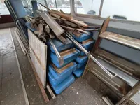 Tàu chở khách để bán