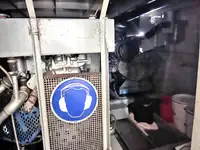 Tàu du lịch để bán