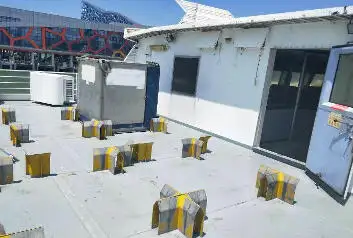 Tàu chở khách để bán
