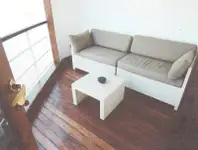Tàu du lịch để bán