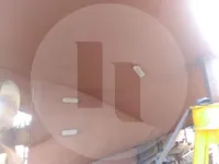 Tàu chở cá sống để bán