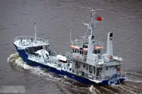 Tàu làm việc để bán