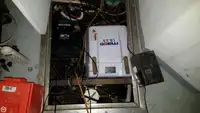 Tàu kéo lưới để bán