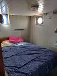Tàu kéo để bán