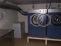 Sà lan chở người để bán