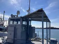 Tàu đổ bộ, chở hàng để bán