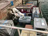Tàu làm việc để bán