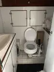 Tàu làm việc để bán