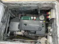 Tàu làm việc để bán