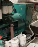 Tàu chở khách và hàng hóa để bán