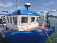 Tàu đánh cá để bán