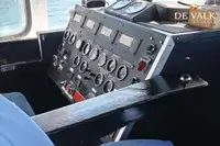 Tàu phà để bán