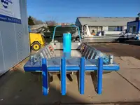 Tàu làm việc để bán
