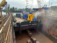 Tàu container để bán