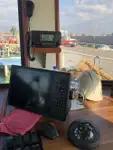 Tàu làm việc để bán