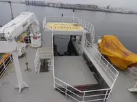 Tàu container để bán