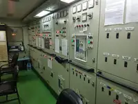 Tàu kéo để bán