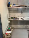 Tàu chở khách và hàng hóa để bán