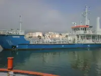 Tàu làm việc để bán