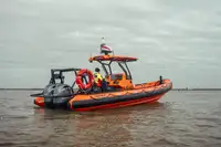 Tàu container để bán