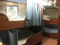 Tàu nghiên cứu để bán