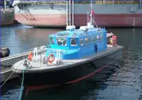 Tàu kéo để bán