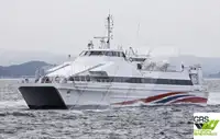Tàu chở khách rao bán
