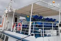 Tàu phà để bán