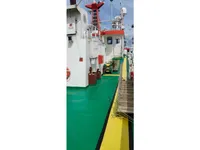 Tàu cung cấp để bán