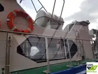 Sà lan chở người để bán