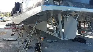 Tàu đổ bộ, chở hàng để bán