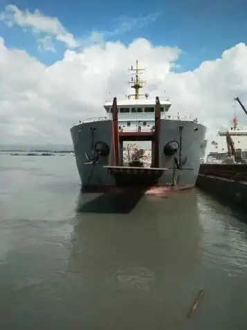 Sà lan để bán