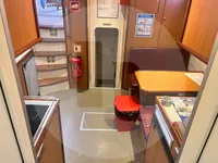 Tàu khảo sát để bán