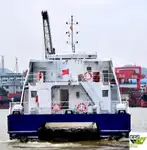 Tàu du lịch để bán