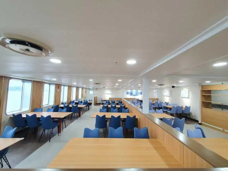 Tàu lạnh để bán