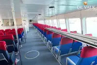 Tàu hai thân để bán