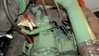 Tàu kéo lưới để bán