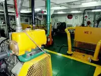 Tàu kéo để bán