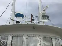Tàu kéo lưới để bán