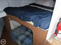 Tàu kéo lưới để bán