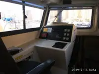Tàu chở thủy thủ đoàn để bán