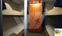 Tàu chở thủy thủ đoàn để bán
