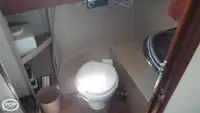 Tàu hỗ trợ lặn để bán