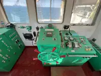 Tàu làm việc để bán