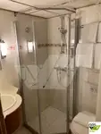Tàu du lịch để bán