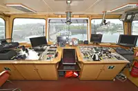 Tàu du lịch để bán