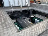 Tàu cứu hộ để bán