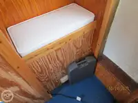 Tàu kéo lưới để bán
